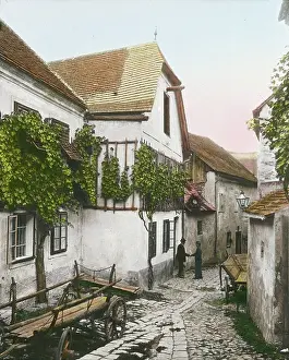 Donau: Alley in Stein an der Donau