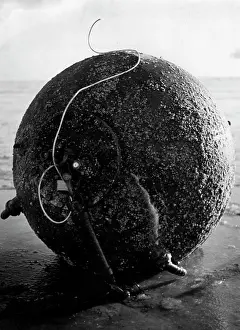Minesweeping: Alluvial sea mine, 1940