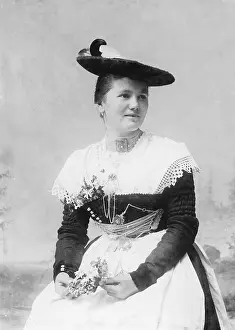 Dirndl: Alpine costume, 1905