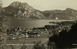 Traunstein: Altmunster at Traunsee. View of the village