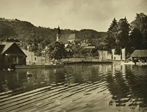 Altmunster: Altmunster. View from the lake to the shore