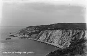 Alum: Alum Bay: Coloured Cliffs