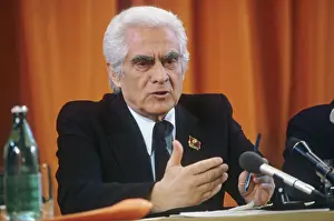 Alvaro: Alvaro Cunhal, 1981