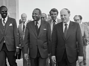 Amadou: Amadou Mahtar M'Bow visits USSR
