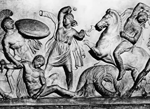Augsburg: Amazon sarcophagus, 4th century BC