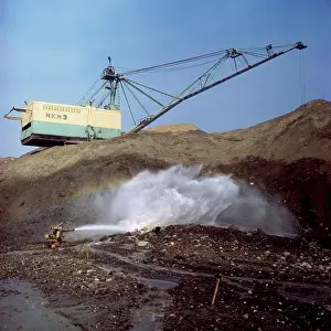 Amber: Amber extraction, 1976