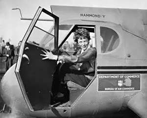 Rs5wnlcgr: Amelia Earhart in Department of Commerce airplane