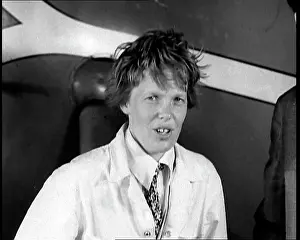 Earhart: Amelia Earhart Giving a Speech