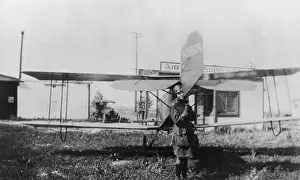 Earhart: Amelia Earhart and Kinner Airster, 1921