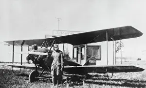 Earhart: Amelia Earhart and Kinner Airster, 1921