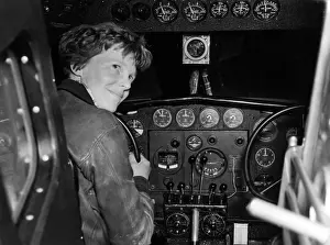 Alameda: Amelia Earhart in her Lockheed L-10E Electra ?
