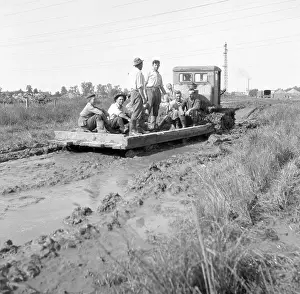 Falta: Ameliorative drainage - workers - sled