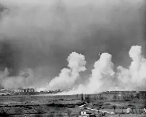 Air Forces: American bombs explode in the town of Cassino, Feb