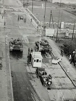 Checkpoints: American checkpoint in Berlin (Friedrichstrasse). 25th O