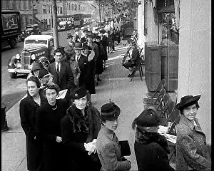 Queueing: American Civilians Queueing Up To Vote In the