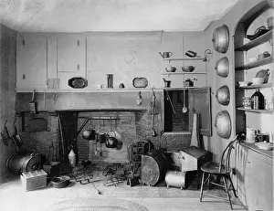 Kettles: American Colonial era fireplace with the ?
