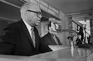 Khukhlayev: American Communist William Patterson