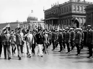 Reinhard: American frontline fighters visit Berlin, 1934