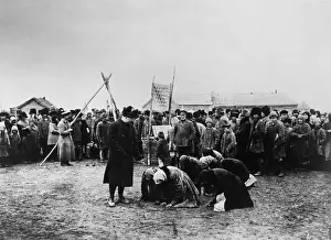 Lcgr1703: American Relief Administration distributing food