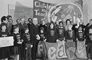 Activists: American schoolchildren visit USSR