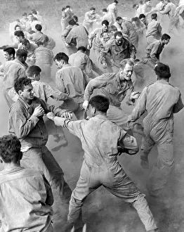 Solders: American solders training for ranger attacks, ?