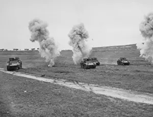 Difficult: American tanks on maneuvers, 1940