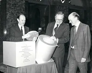 Bicentennial: American time capsule for Queen Elizabeth II