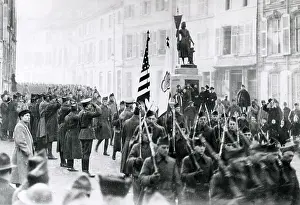Neufchatel: American troops marching through Neufchatel, WW1