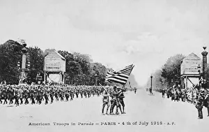 Independance: American troops on parade in Paris