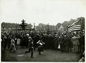 Exited: AMERICANS IN PARIS 1917