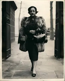 Auspices: Amina El Said, Egyptian editor, visits Scotland Yard, London