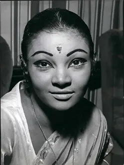 Suffers: Amina Roshan, Indian princess and dancer