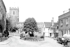 Ampthill: Ampthill, St Andrew's Church c1955