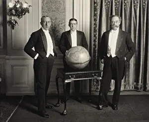 Lcgr1805: Amundsen, Shackleton and Peary