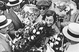 Staw: Amy Johnson with flowers