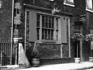 Hostelry: THE ANCHOR INN