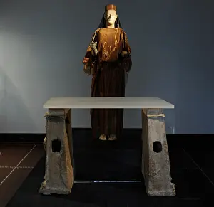 Libation: Ancient Art. Mediterranean area. Altar and goddess. Ny Carls