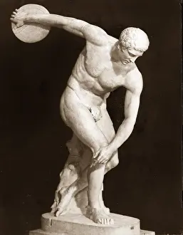 Thrower: Ancient discus thrower