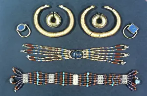 Item: Ancient Egyptian jewellery. In the centre of