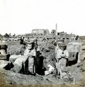 Carvings: Ancient Egyptian Temple ruins