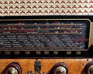 Dial: Ancient radio receiver