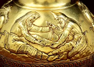 Bandaging: ancient world, Scythians, warrior to bandage