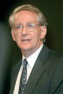 Confere: Andrew Stunell MP