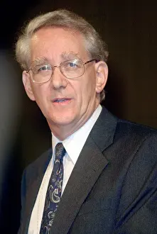 Confere: Andrew Stunell MP