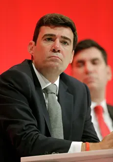 Sitzen: Andy Burnham MP