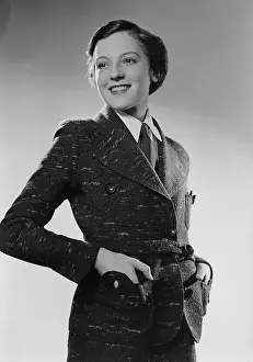 Salloker: Angela Salloker, 1935
