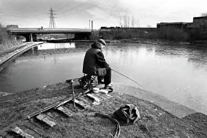 Angling: Angler, Tinsley Locks, Sheffield