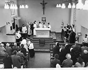 Surplice: Anglican church service taking place