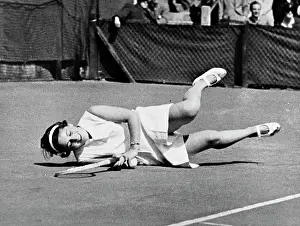Stumbles: Anita Lizana de Ellis stumbles