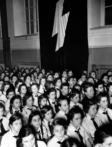 Schoolgirls: Anniversary of the seizure of power in a school in Berlin